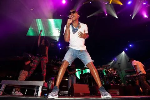  Pharrell Williams, N*E*R*D (Nerd), HipHop Gruppe, gibt Konzert in der Max... Stock Photos