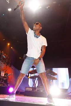  Pharrell Williams, N*E*R*D (Nerd), HipHop Gruppe, gibt Konzert in der Max... Stock Photos