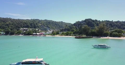 Phi Phi Don Aerial View 스톡 동영상 82980900