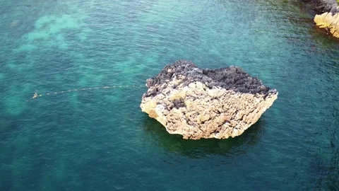 Phi Phi Don, Thailand. Aerial view of famous Nui Beach at sunset 動画素材 233431486