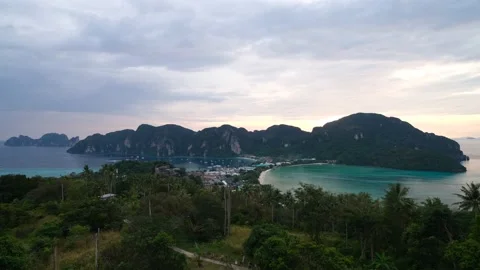 Phi Phi island at sunset 動画素材 231477237