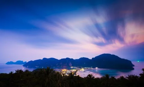Phi phi island at twlight, Krabi,  Thailand Fotos Stock