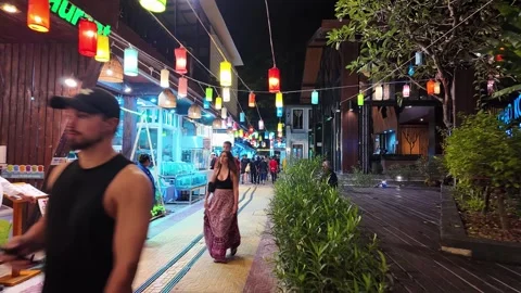 Phi Phi islands at night Southeast Asia vibe atmosphere high season Thailand Vídeo Stock 331079926