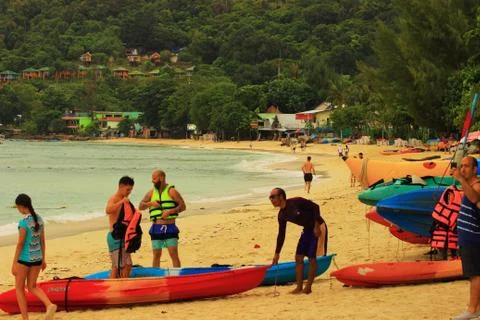 Phi Phi, Thailand - August 04, 2017. sports cooking on a tropical beach Stock Photos