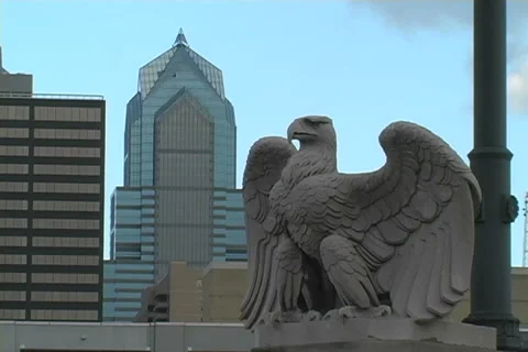 Philadelphia Eagle Statue Close Up Video stock 6929754