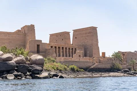 Philae temple structures along nile riverbank viewing ancient architecture 스톡 사진