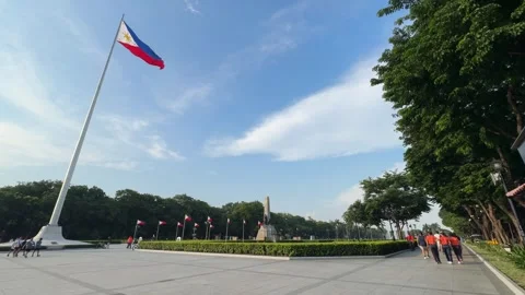 Philippine Flag and Rizal Monument, Luneta Park 4K 60fps Stock-Footage 338400359