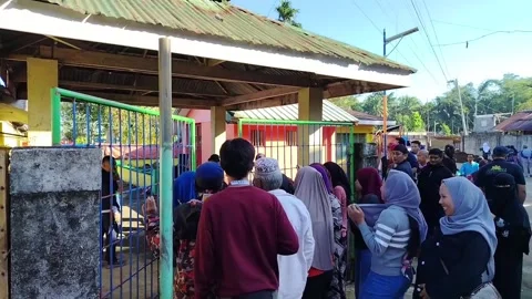 Philippines: Voters cast votes in first Bangsamoro Parliamentary Election... 库存影片 345588367