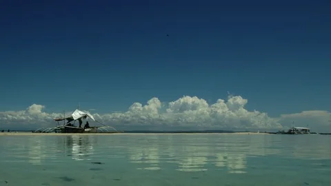 Phillipines beach boat timelapse. Stock Footage 75153660