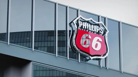Phillips 66 Stock data presented on the logo of the office facade editorial Stock Photos