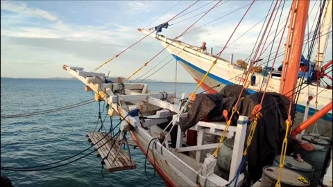 Phinisi ship at the pier Stock Footage 272287507