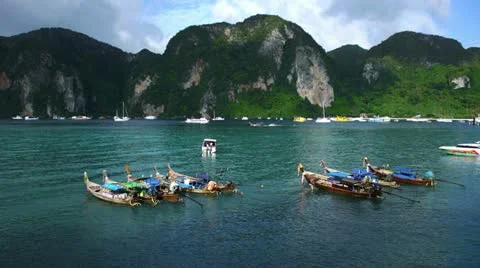 PhiPhi Boat 006 Stock-Footage 11089445