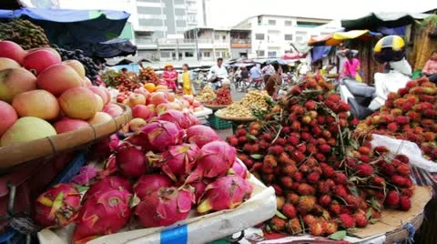 PHNOM PENH - JUNE 2012: local asian market general view Stock Footage 12178926