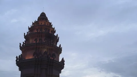 Phnom Penh's Independence Monument - Framed Left (Cambodia) 库存影片 156040580