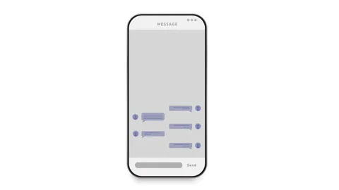 The phone screen is full of notifications from chat messages and inbox.And there Vídeo Stock 347995824