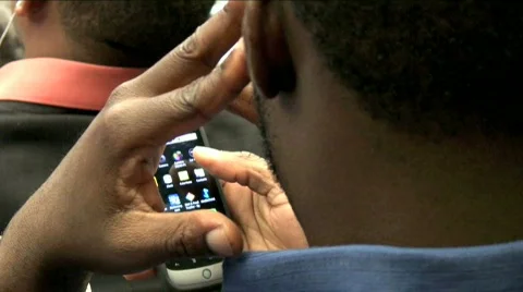 Phone surfing Stockbeeldmateriaal 881495