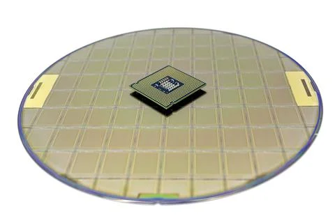 Photo of a Computer Chip CPU put on silicon wafer with microchip Foto stock