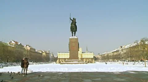 Photo memory in front of King's Tomislav monument Stock Footage 10749312