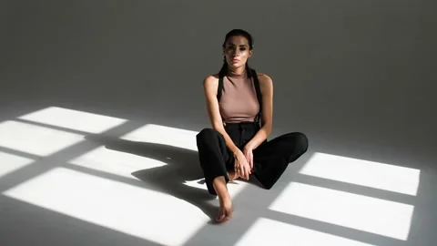 Photo session in the studio Stock Footage 147265450