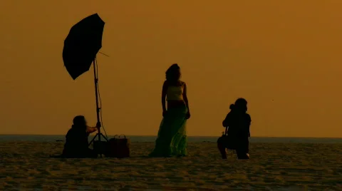 photo-shoot-beach-v5-hd-footage-000515562_iconl.jpeg