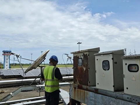 Photo of a worker checking a panel in Padang, March 25, 2026 Stock Photos