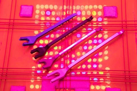 This photograph shows the evolution of the bungee tool as it went from a si.. Foto stock
