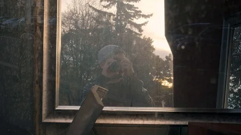 Photographer's reflection Video stock 98259802