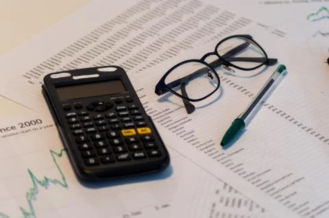 Photography of an office table with different objects. Foto stock
