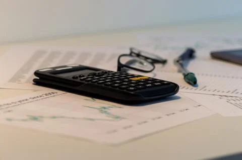 Photography of an office table with different objects. Foto stock