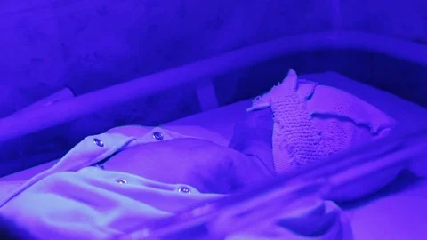 Phototherapy for newborn Stock Footage 81918973