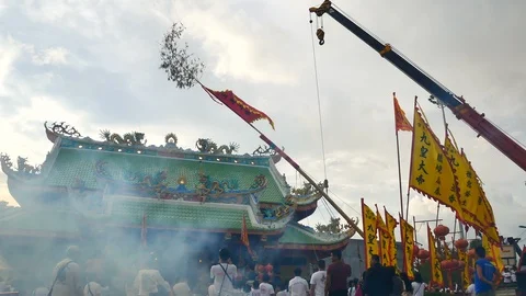 PHUKET, 08 OCT 2018 : The first day of the Vegetarian festival is raised by t Video stock 96142770
