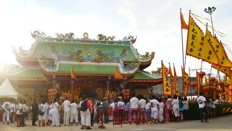 PHUKET, 08 OCT 2018 : The first day of the Vegetarian festival is raised by t Video stock 96143794