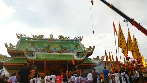 PHUKET, 08 OCT 2018 : The first day of the Vegetarian festival is raised by t Video stock 96144604