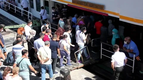 Physical Distance Video stock 152193333