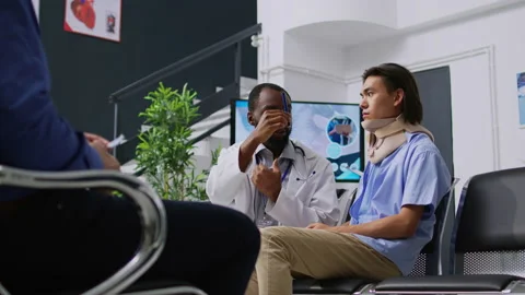 Physician checking concussion Stockbeeldmateriaal 239029097