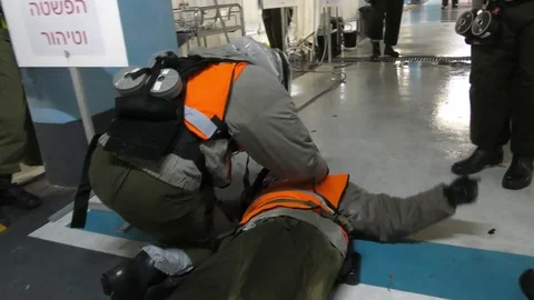 A physician dressing protective suits against chemical substances collapsed 스톡 동영상 81444804