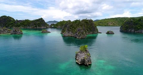 Pianemo Islands Stock Footage 82925399