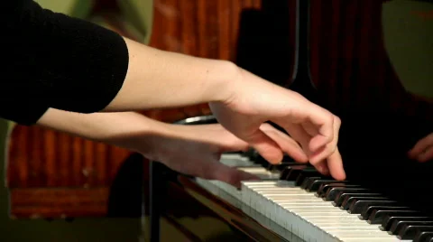 Pianist Stock-Footage 714634