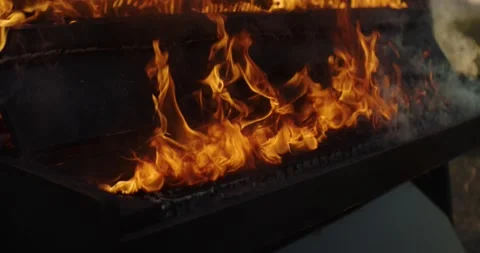 Piano on fire, slow motion. Stock Footage
