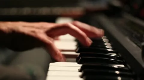 Piano Video stock 22111573