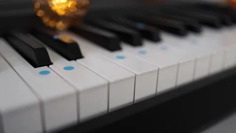Piano keys with dots for beginners 库存影片 296997947