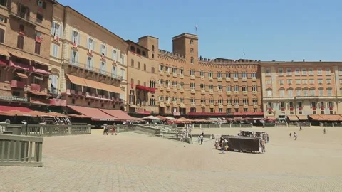 The Piazza del Campo in Siena. Stock Footage 135466580