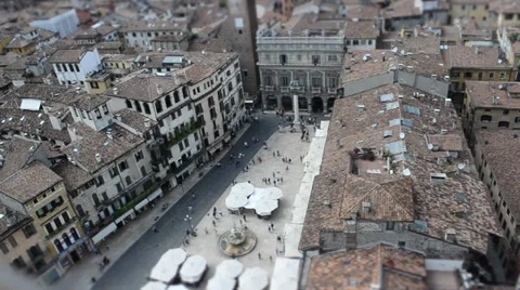 Piazza Erbe (Verona) Time Lapse Tilt Shift Stock Footage 39910197