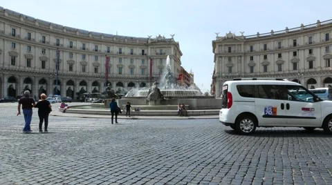 The Piazza Esedra in Rome Stock-Footage 52225442