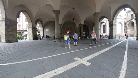 Piazza Vecchia in Bergamo Stock Footage 76551323