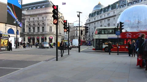 Picadilly Circus Stock Footage 33603696