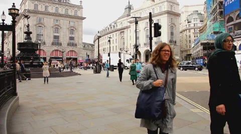 Picadilly circus in London Stock Footage 41789648