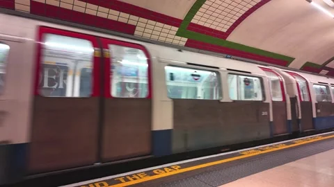 Picadilly station no peaople Stock Footage 314398505