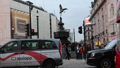Piccadilly Circus London Stock Footage 255448745
