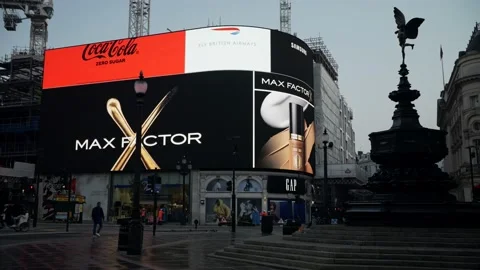Piccadilly Circus MaxFactor 스톡 동영상 162613838